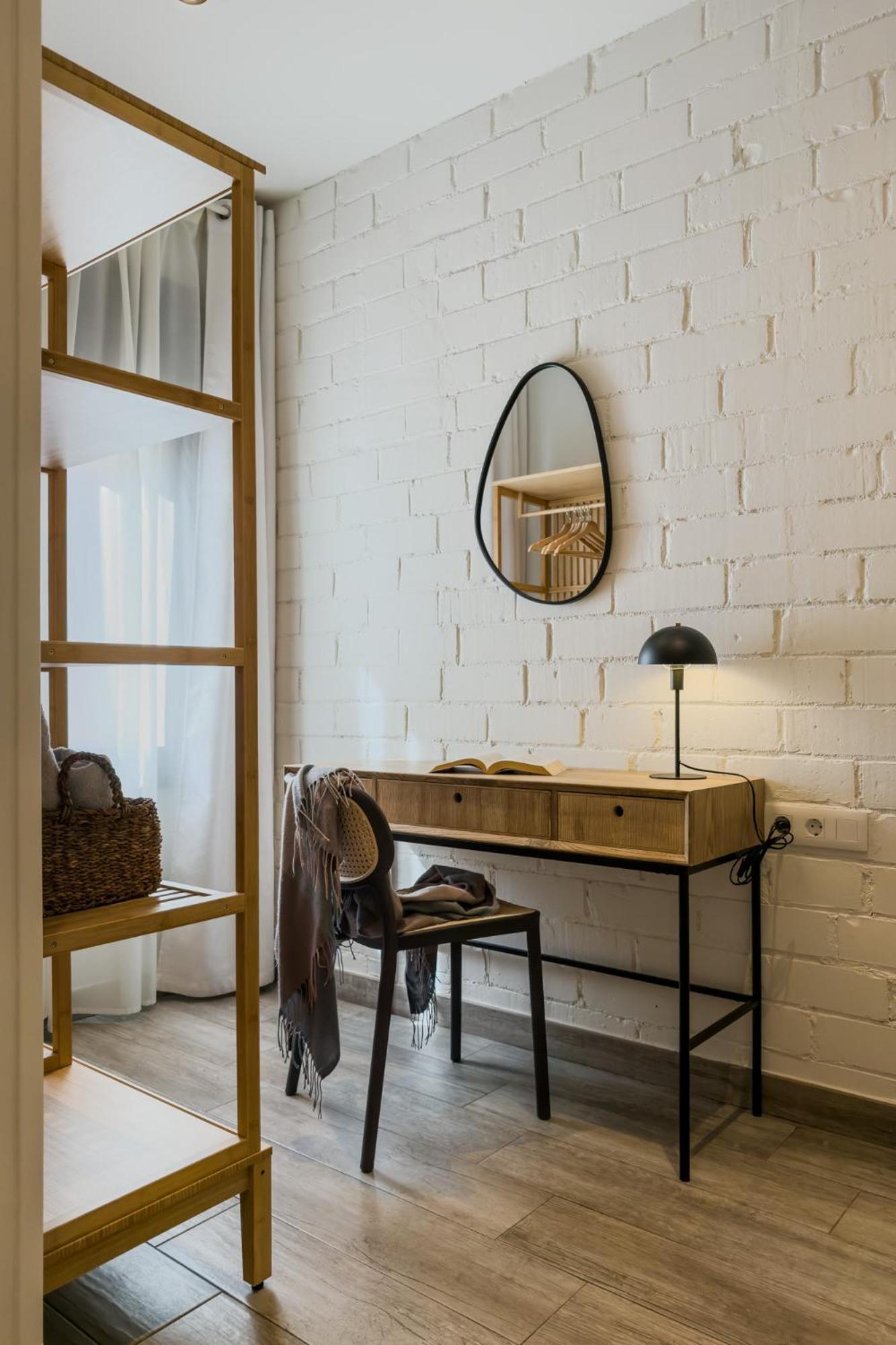 Novus Homes Barcelona Santa Eulalia L'Hospitalet de Llobregat Exteriör bild
